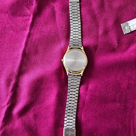 Vintage Caravelle by Bulova Quartz Watch – Gold Tone, Day-Date - Picture 8 of 15